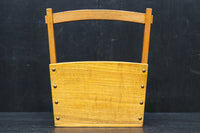 温かみのある木地色の持ち手付き炭入れ　DC8915