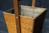 味わい深い風合いの持ち手付き炭入れ　DC8916