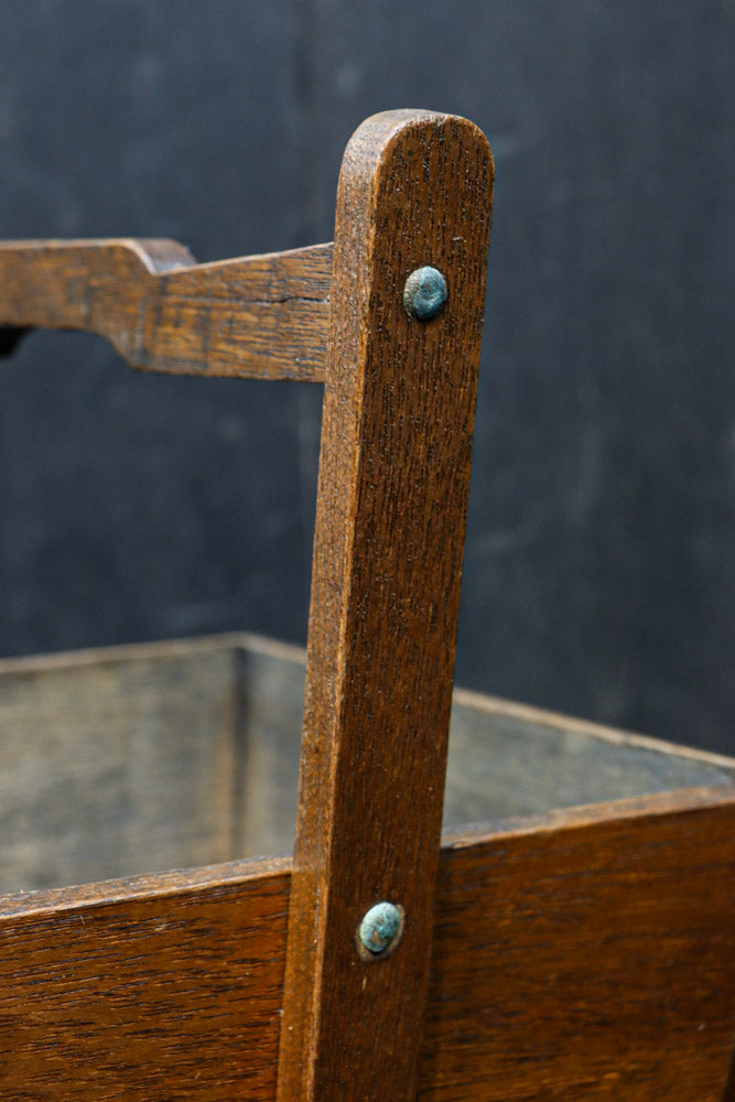 味わい深い風合いの持ち手付き炭入れ　DC8916