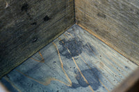 味わい深い風合いの持ち手付き炭入れ　DC8916