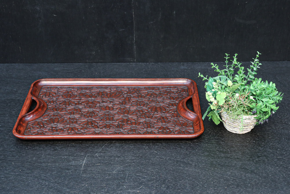 花模様を散りばめた風合い溢れる鎌倉彫の長手盆　DC8921