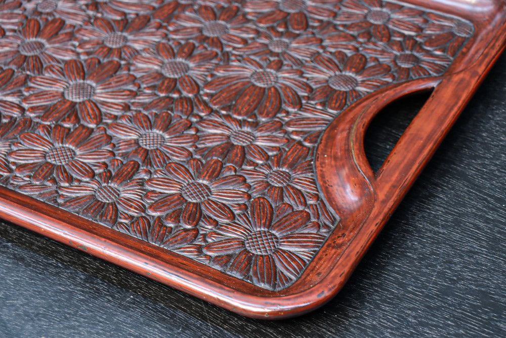 花模様を散りばめた風合い溢れる鎌倉彫の長手盆　DC8921