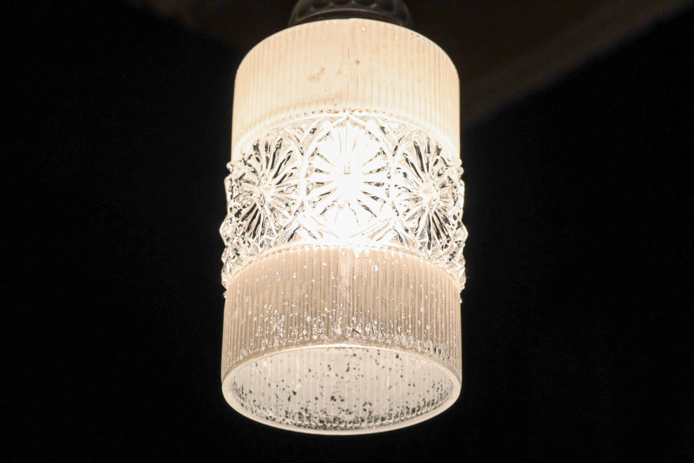 昭和レトロ!! 煌びやかなプレスガラス装飾が映える円柱型のブラケット　DC8937