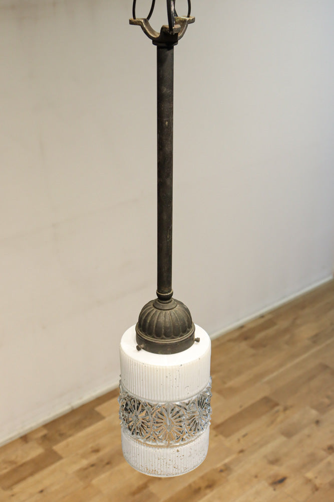 昭和レトロ!! 煌びやかなプレスガラス装飾が映える円柱型のブラケット　DC8937