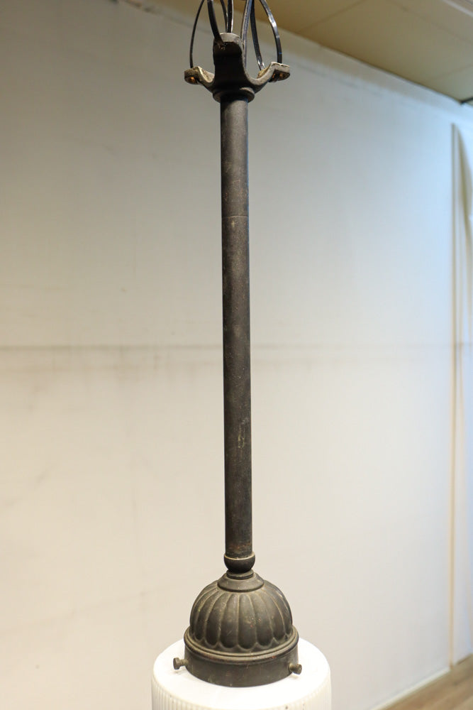 昭和レトロ!! 煌びやかなプレスガラス装飾が映える円柱型のブラケット　DC8937