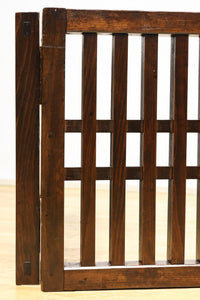 角太格子造りで貫録ある二つ折り帳場格子　DC8946