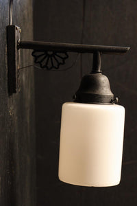 菊の花の透かし模様金具で和の面持ちあるブラケット　DC8947