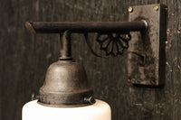 菊の花の透かし模様金具で和の面持ちあるブラケット　DC8947