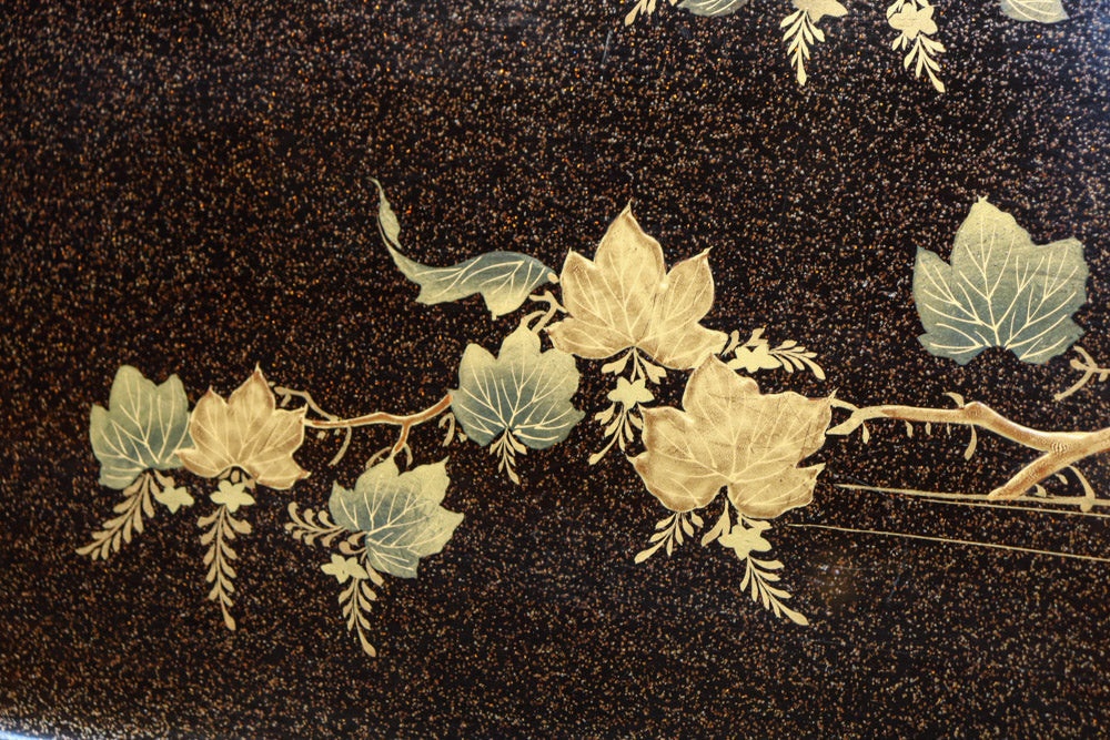 華やかな蒔絵で艶やかな光沢に包まれたお膳 DC8949 – 古福庵