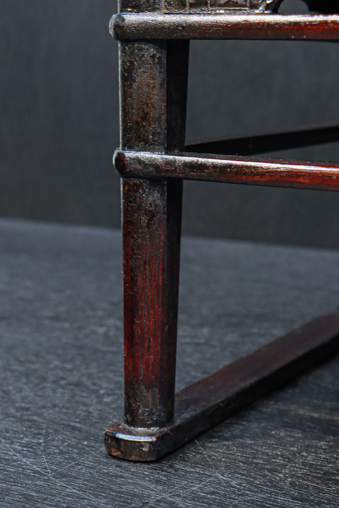 穏やかな色彩に杢目が浮かぶレトロ感溢れる李朝膳　DC8951