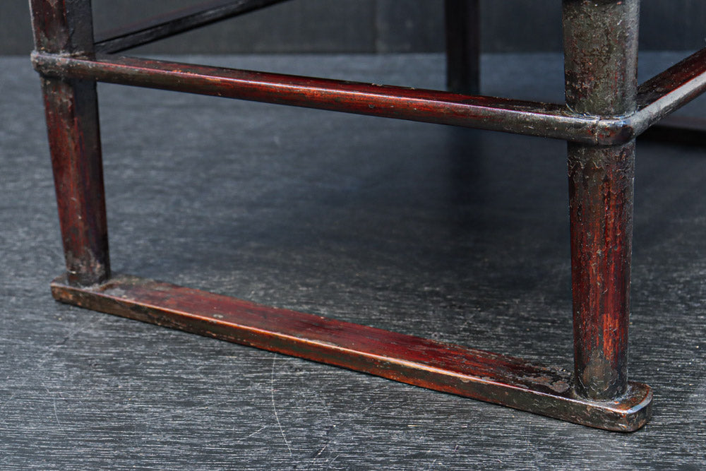 穏やかな色彩に杢目が浮かぶレトロ感溢れる李朝膳　DC8951