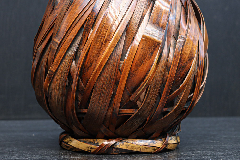 丸みをつけた竹編みが魅力の花カゴ　DC8955