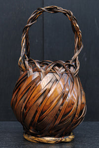 丸みをつけた竹編みが魅力の花カゴ　DC8955