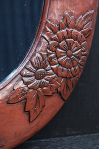 美しい花彫刻が華やかな鎌倉彫の壁掛け鏡　DC8956