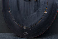 朱漆の花柄で華やかな面持ちの鎌倉彫の壁掛け鏡　DC8957