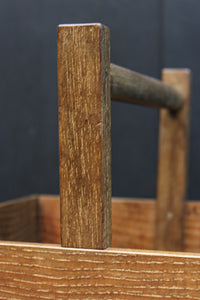 木地色の穏やかな杢目が魅力の持ち手付き炭入れ　DC8958ab　在庫(a:1 b:1)個