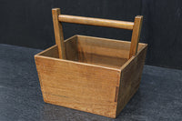 木地色の穏やかな杢目が魅力の持ち手付き炭入れ　DC8958ab　在庫(a:1 b:1)個