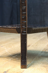 桜模様で華やいだ魅力的な面持ちの軽井沢彫りの花台　DC8962