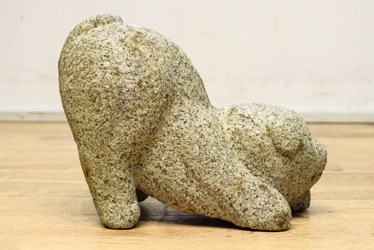 Stone statue of a puppy DC9013