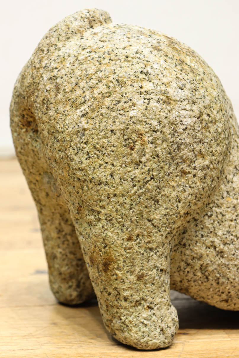 Stone statue of a puppy DC9013