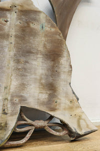 大珍品！！龍を装飾した迫力のある兜の大振りの彫刻飾り　DC9025