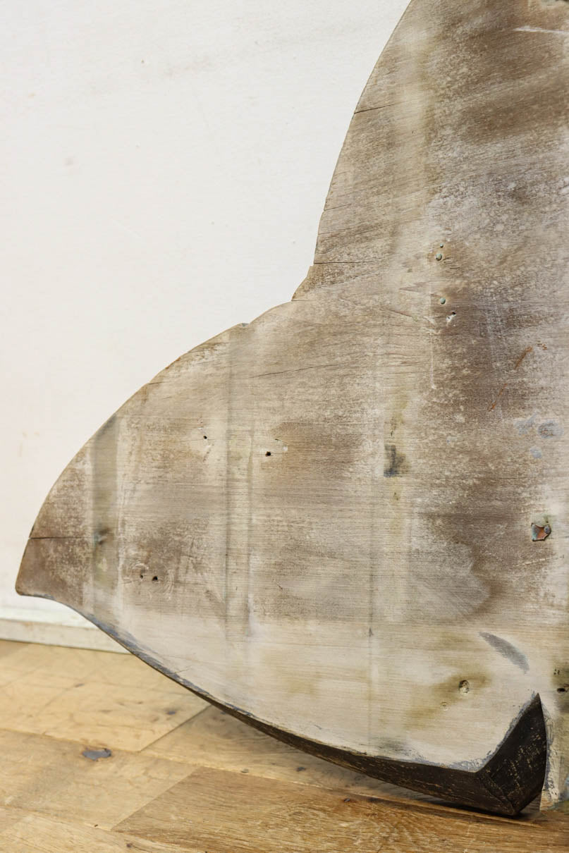 大珍品！！龍を装飾した迫力のある兜の大振りの彫刻飾り　DC9025