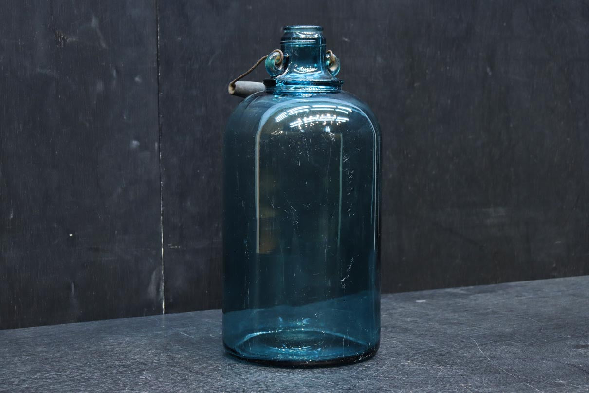 Antique tools DC9031