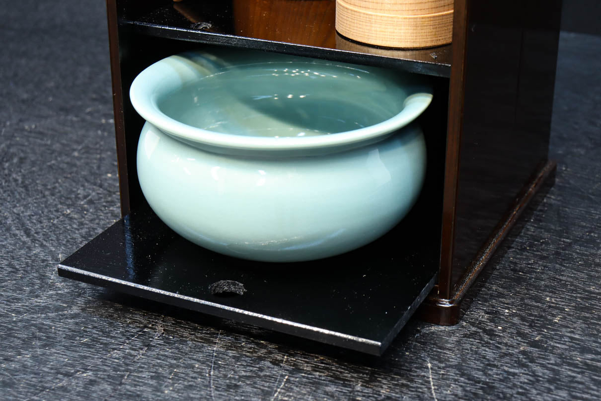 Tea ceremony set of 9 pieces (with original box) DC9071