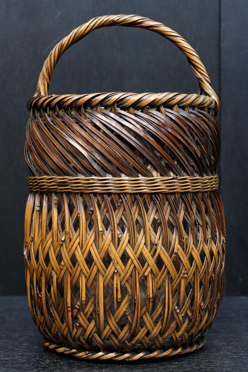 Antique tool (Bamboo woven flower basket) DC9114