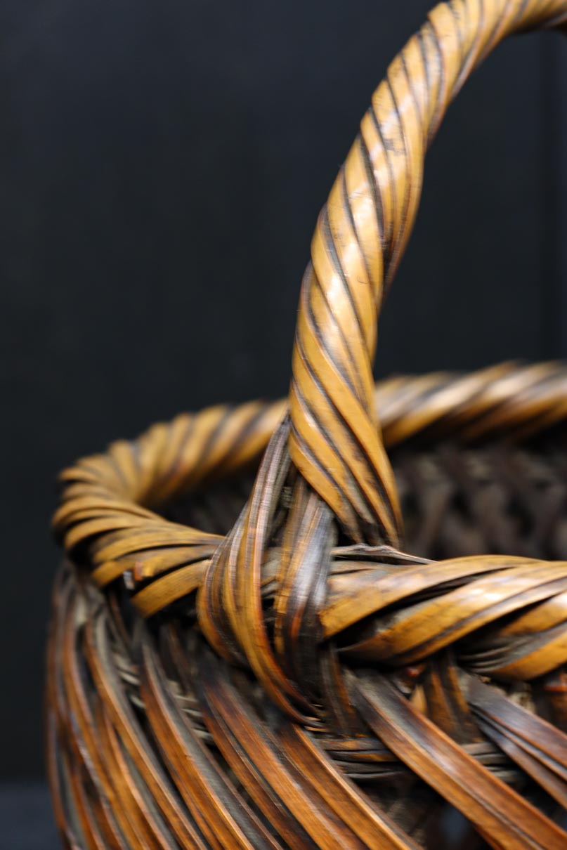 Antique tool (Bamboo woven flower basket) DC9114