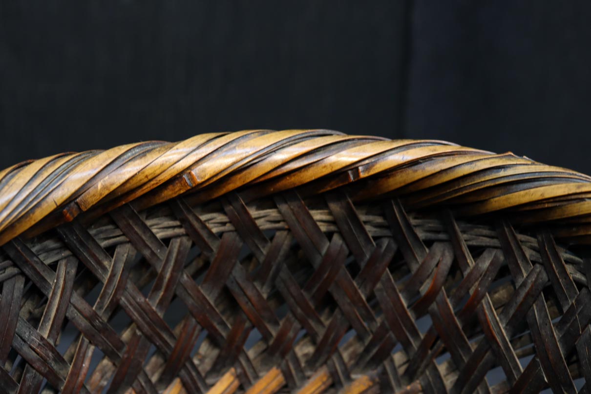 Antique tool (Bamboo woven flower basket) DC9114