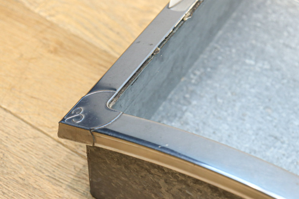 Antique tool box (Tin display case) DC9138
