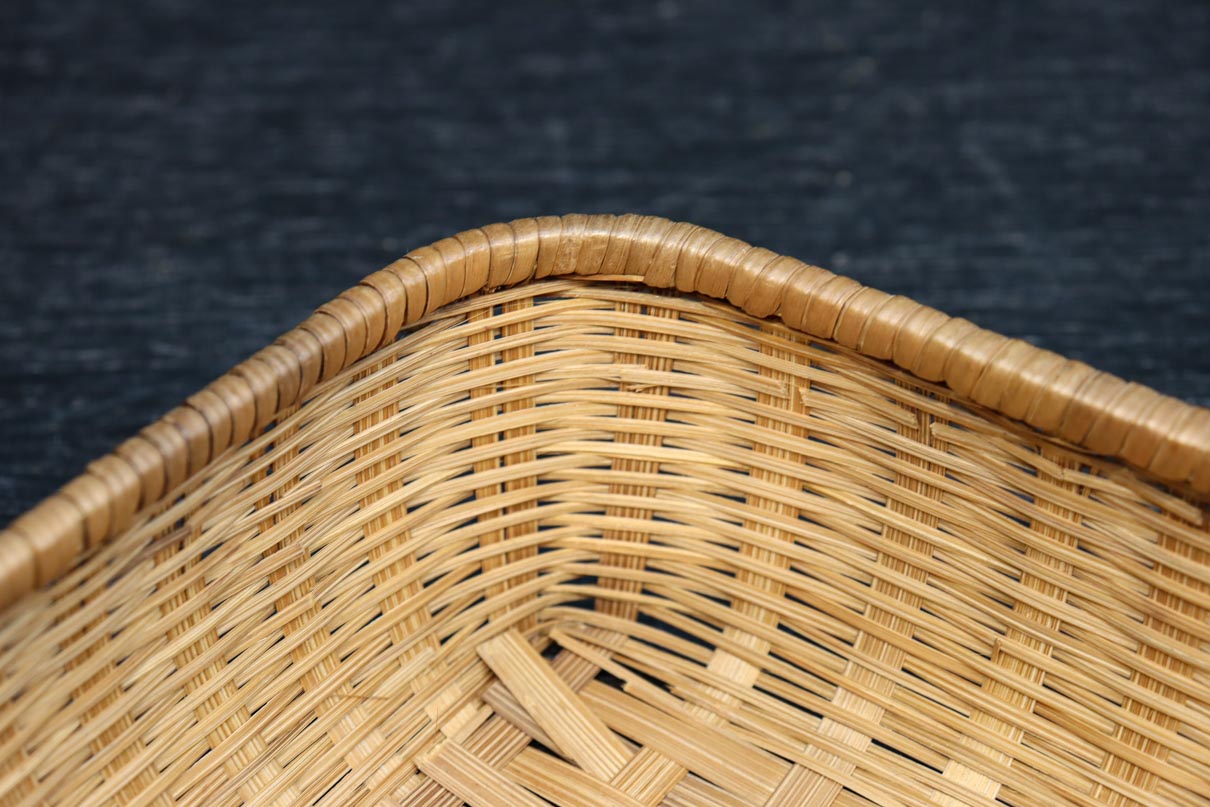 Antique tool box (Small bamboo basket) DC9143