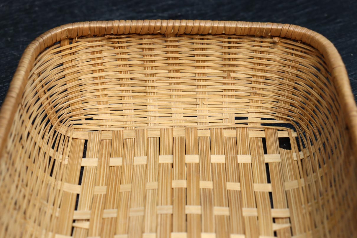 Antique tool box (Small bamboo basket) DC9143