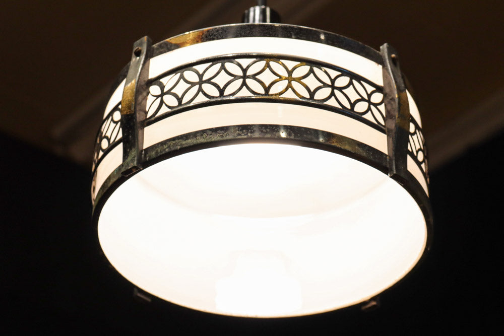 銅製七宝帯装飾でレトロ感溢れる電笠　DC9168