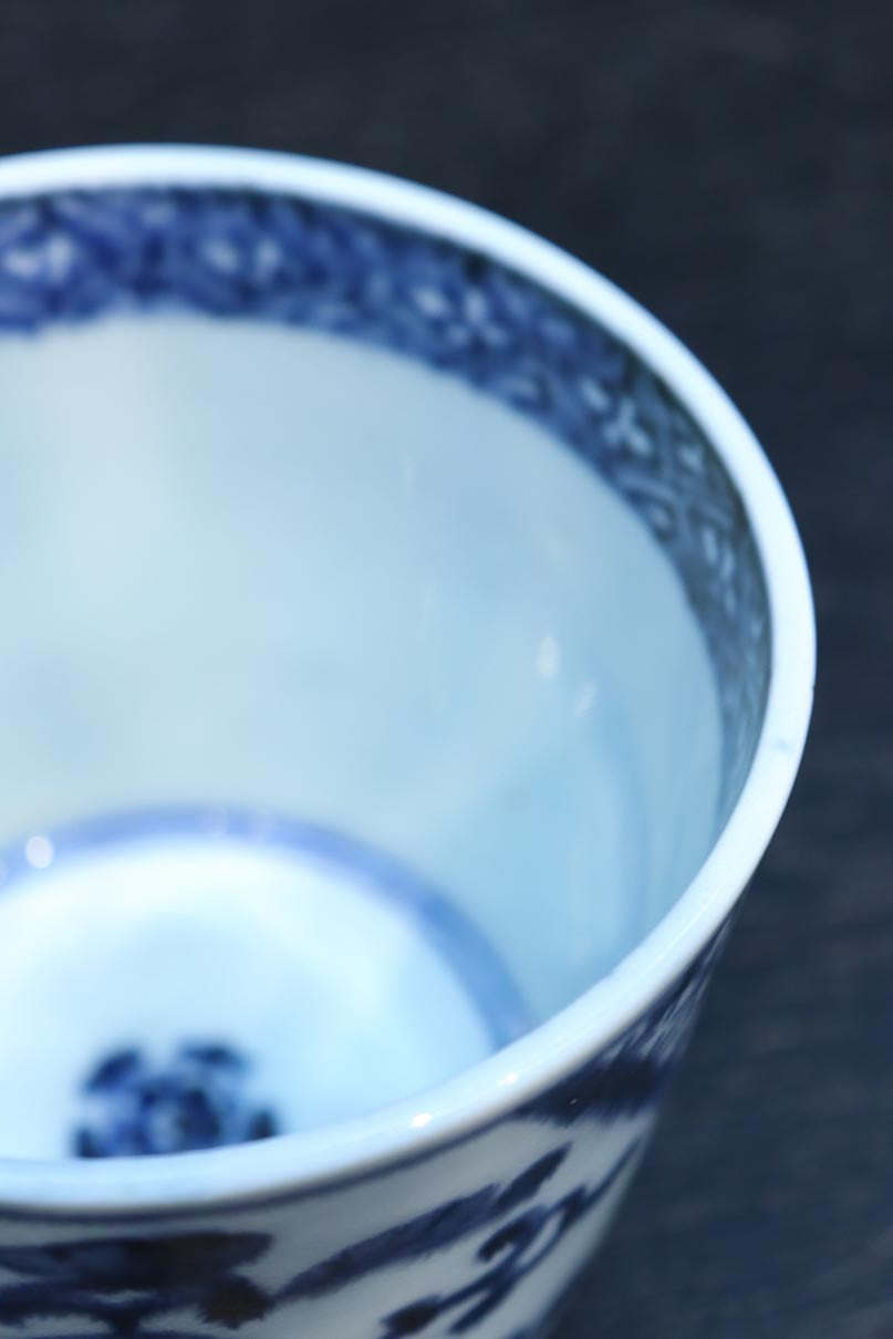花瓶■古手染付窓唐草人物幾何学模様絵六角花生け(江戸期)古伊万里 時代物骨董品■ ◇桔◇初期伊万里 染付 松花草 蛸唐草文 徳利 花入 21cm