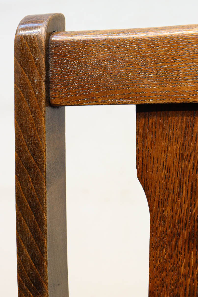 Chair DC9199