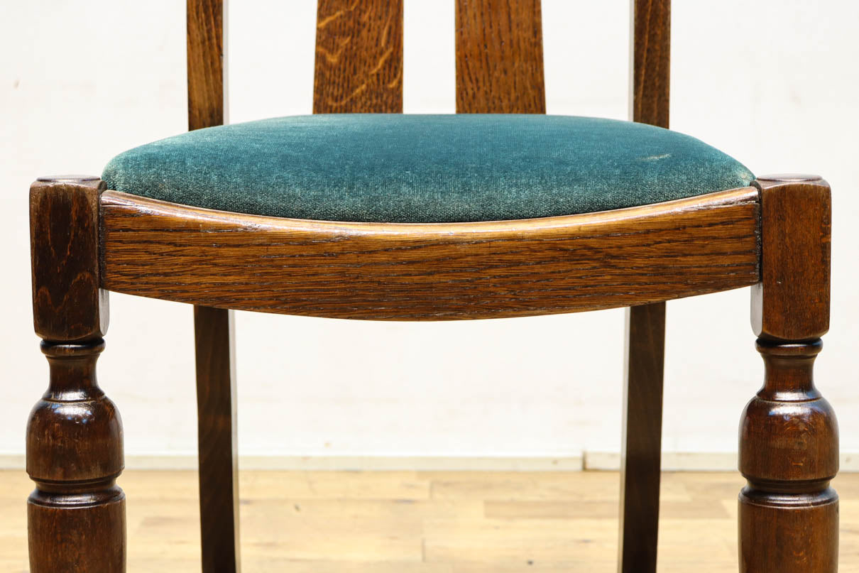 Chair DC9199