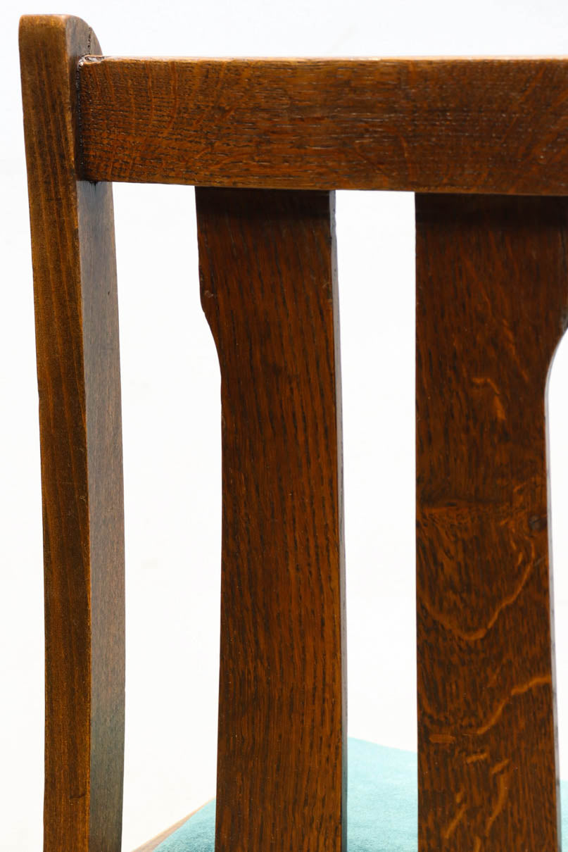 Chair DC9199