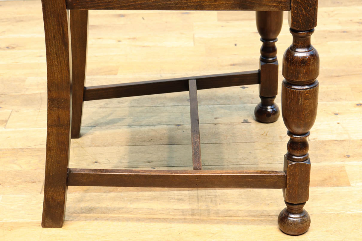 Chair DC9199