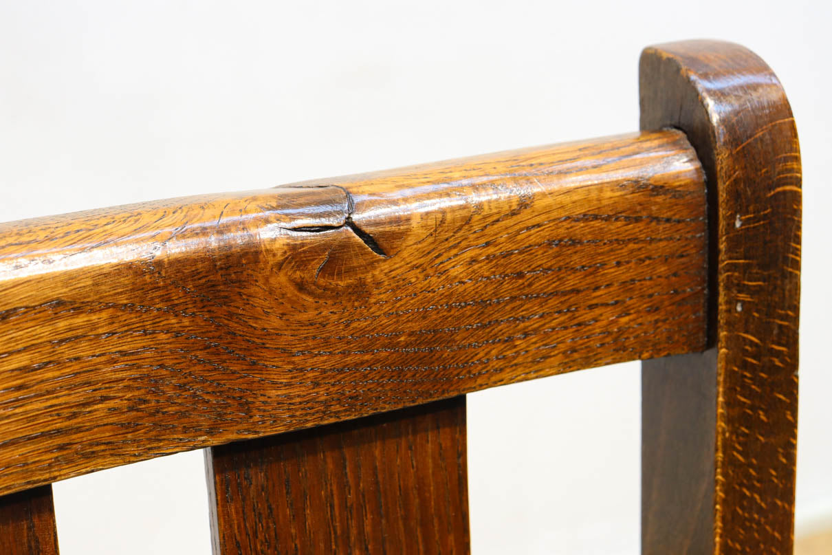 Chair DC9199