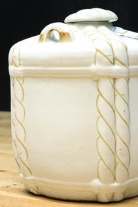 Ceramic sake barrels DC9209