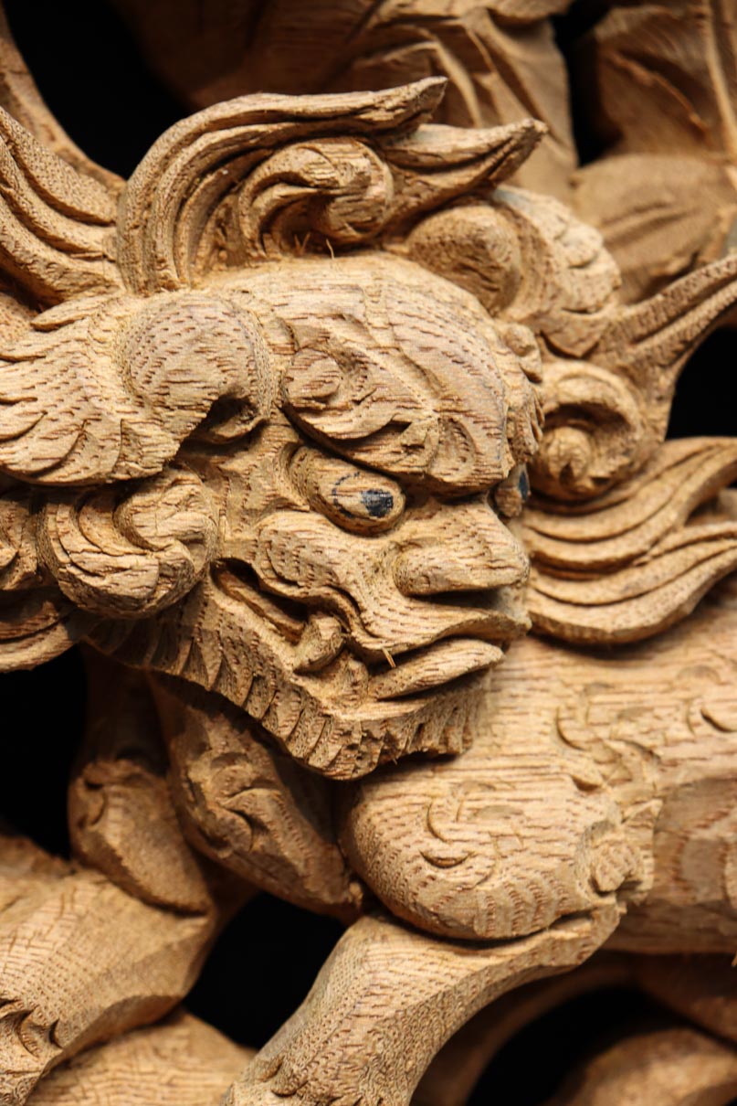 Antique tool (Lion carving decoration) DC9230