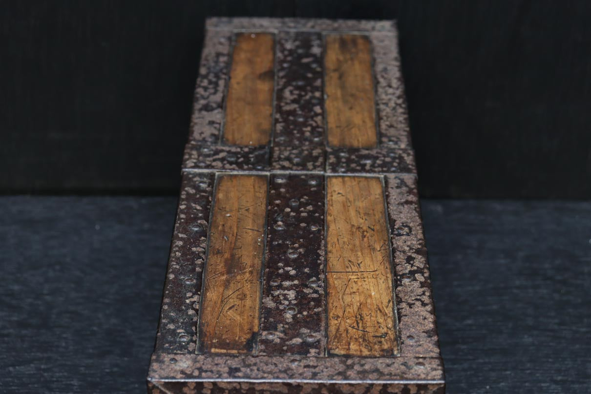 Antique tool (1000 ryo-Box) DC9238