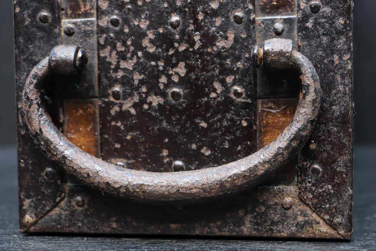 Antique tool (1000 ryo-Box) DC9238