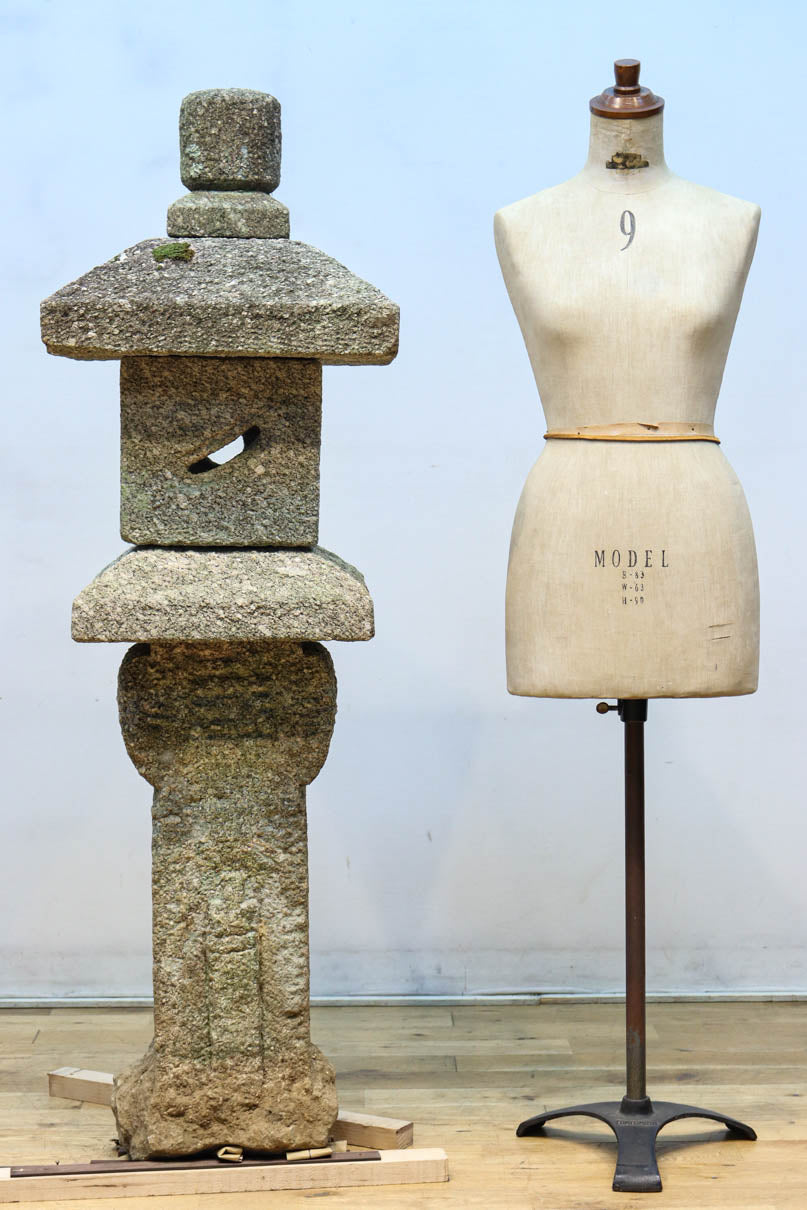 石灯籠 石灯篭・手水鉢・蹲 | 石茂 ㈱芳村石材店