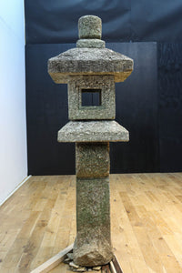 Antique tool (stone lantern) DC9264 