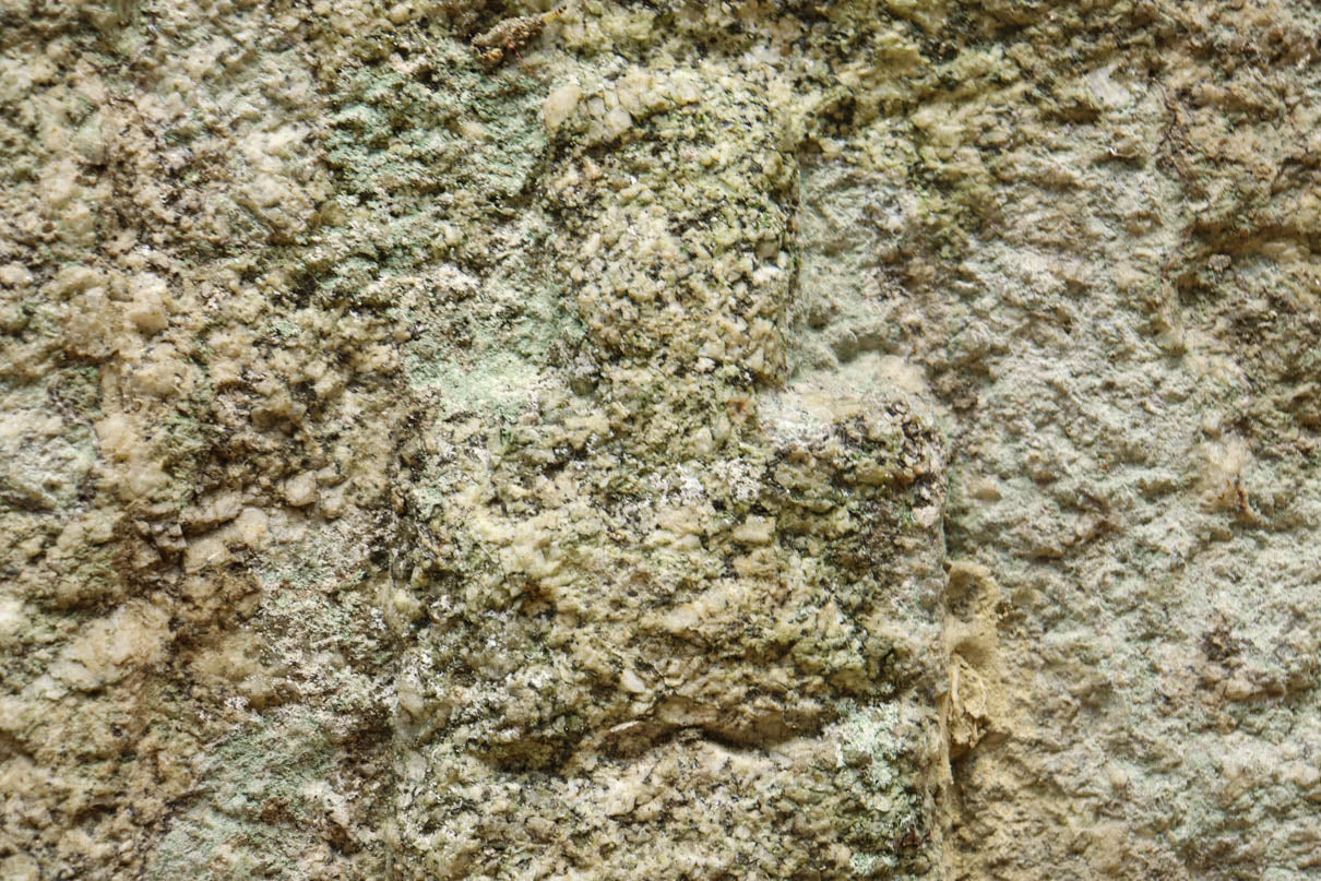 Antique tool (stone lantern) DC9264 