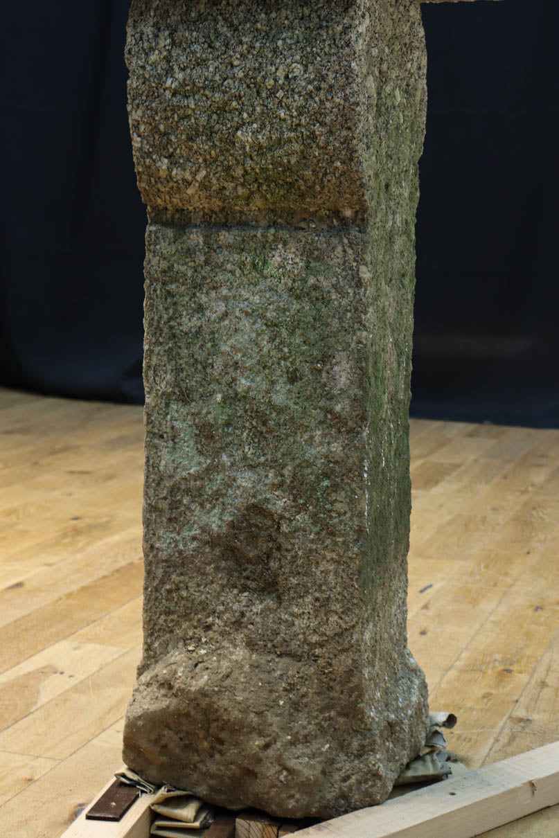 Antique tool (stone lantern) DC9264 