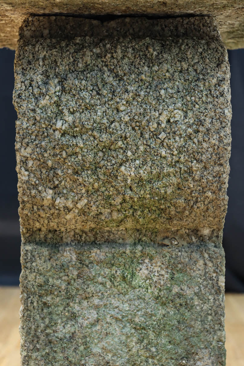 Antique tool (stone lantern) DC9264 